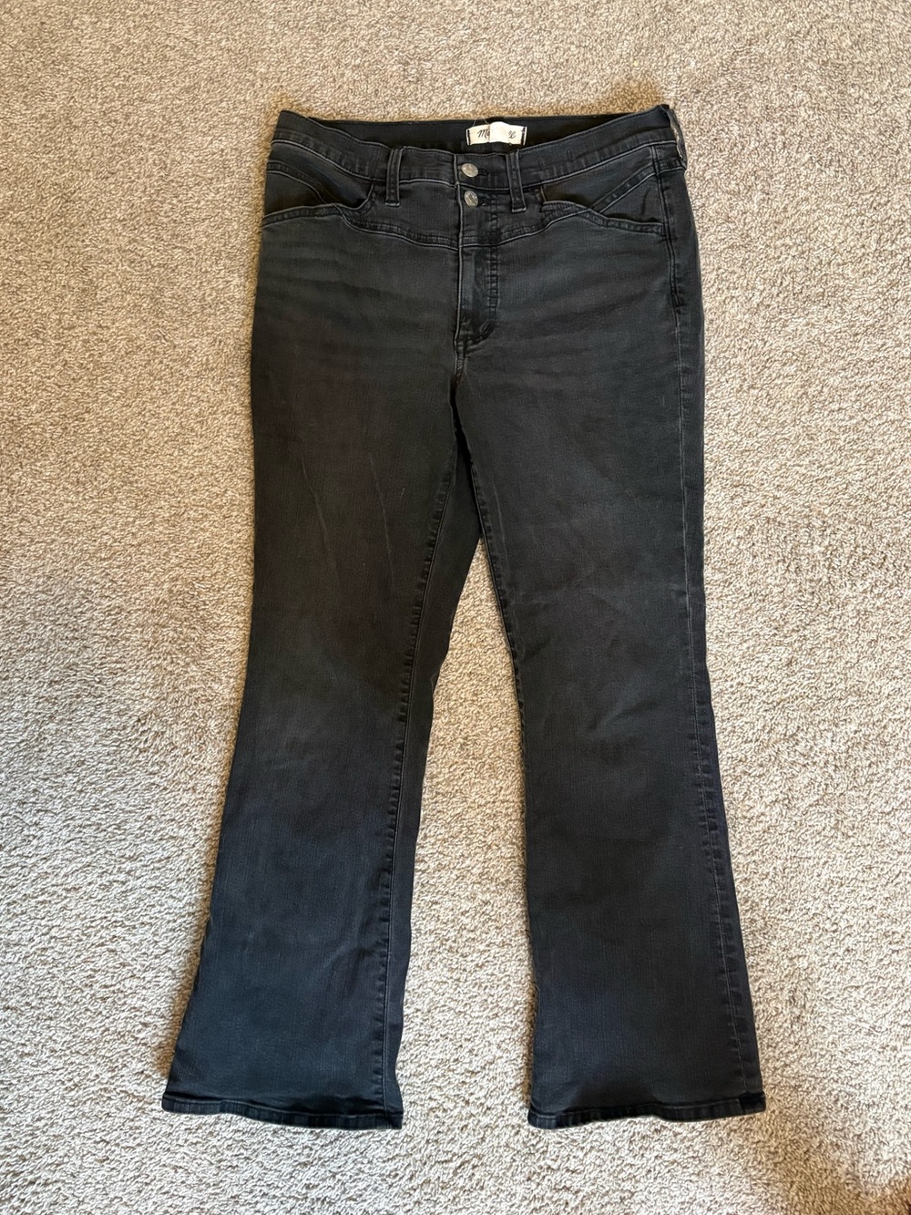 Madewell Mid-Rise Kick Out Jeans in Washed Black, Size 29